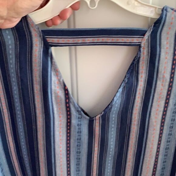 Oversized small top  - Picture 7 of 10